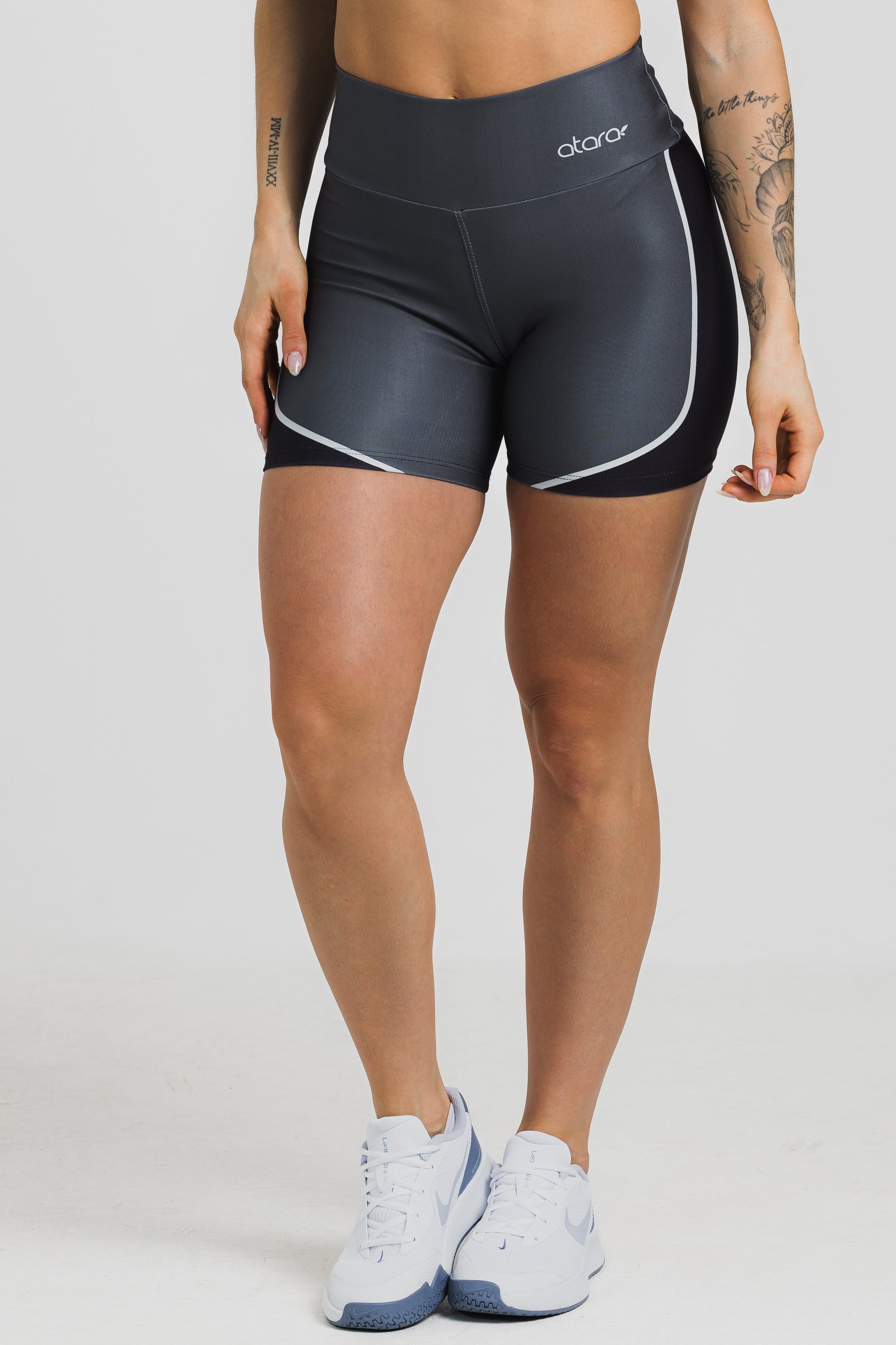 Bermuda Hype Black