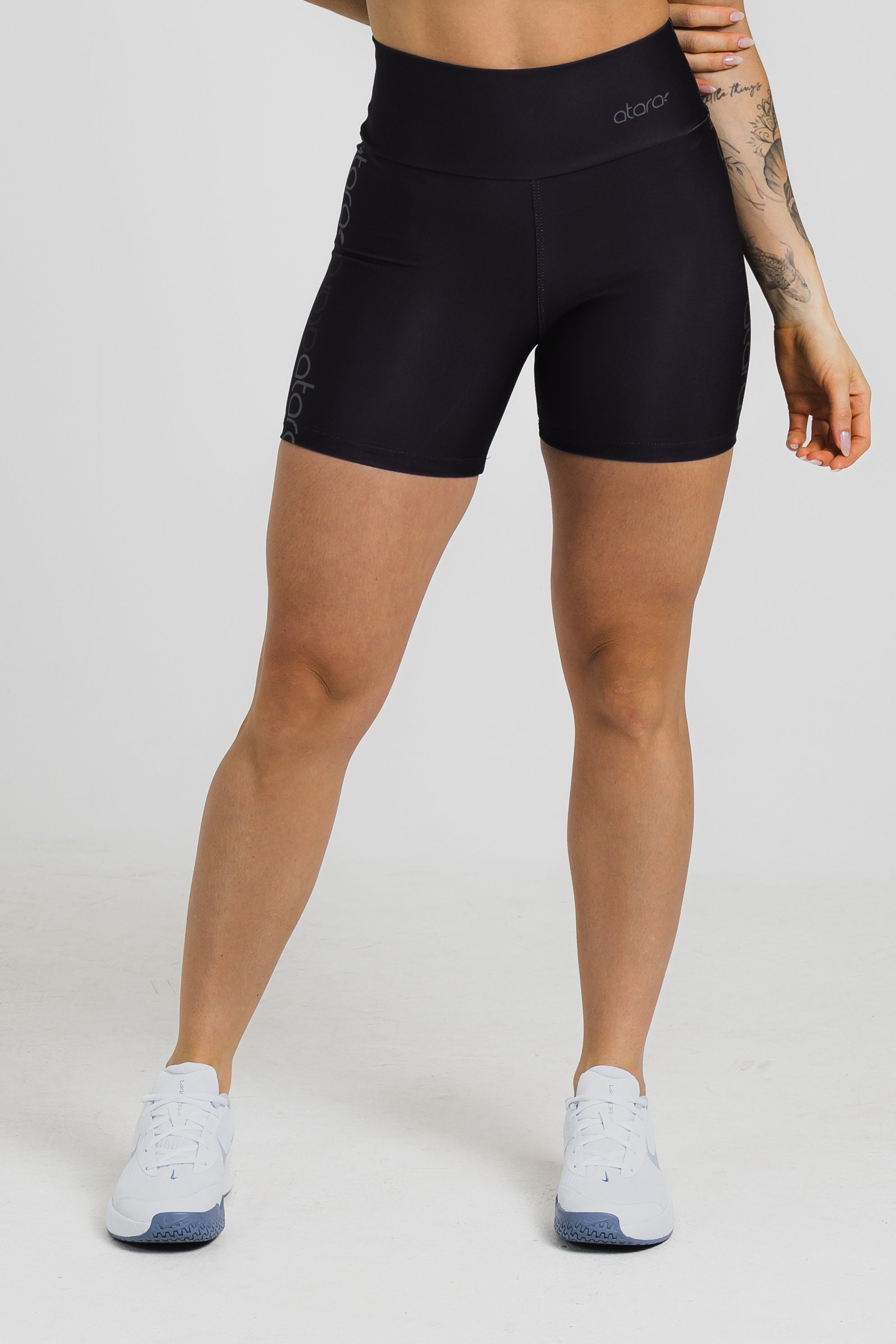Bermuda Mist Black