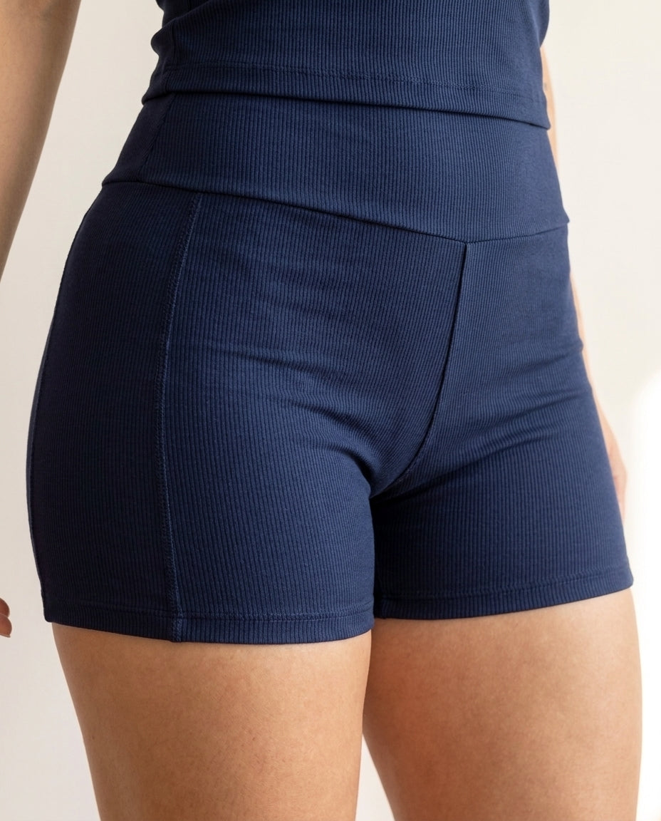 (COMPRE 1 LEVE 2) Conjunto Academia Short Com Bolso E Regata Frente Única Yoga Pilates